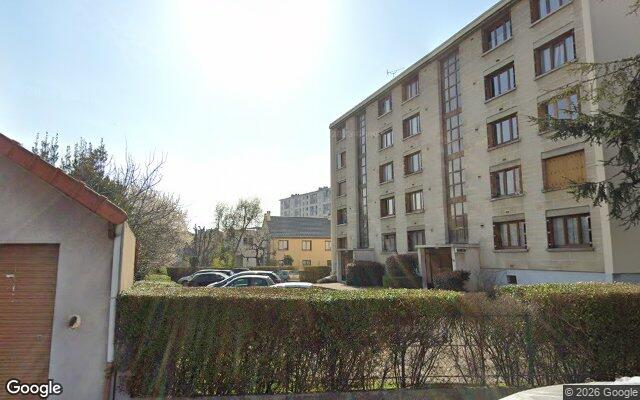 Façade : 33 rue Henri Poincaré, Vitry-sur-Seine