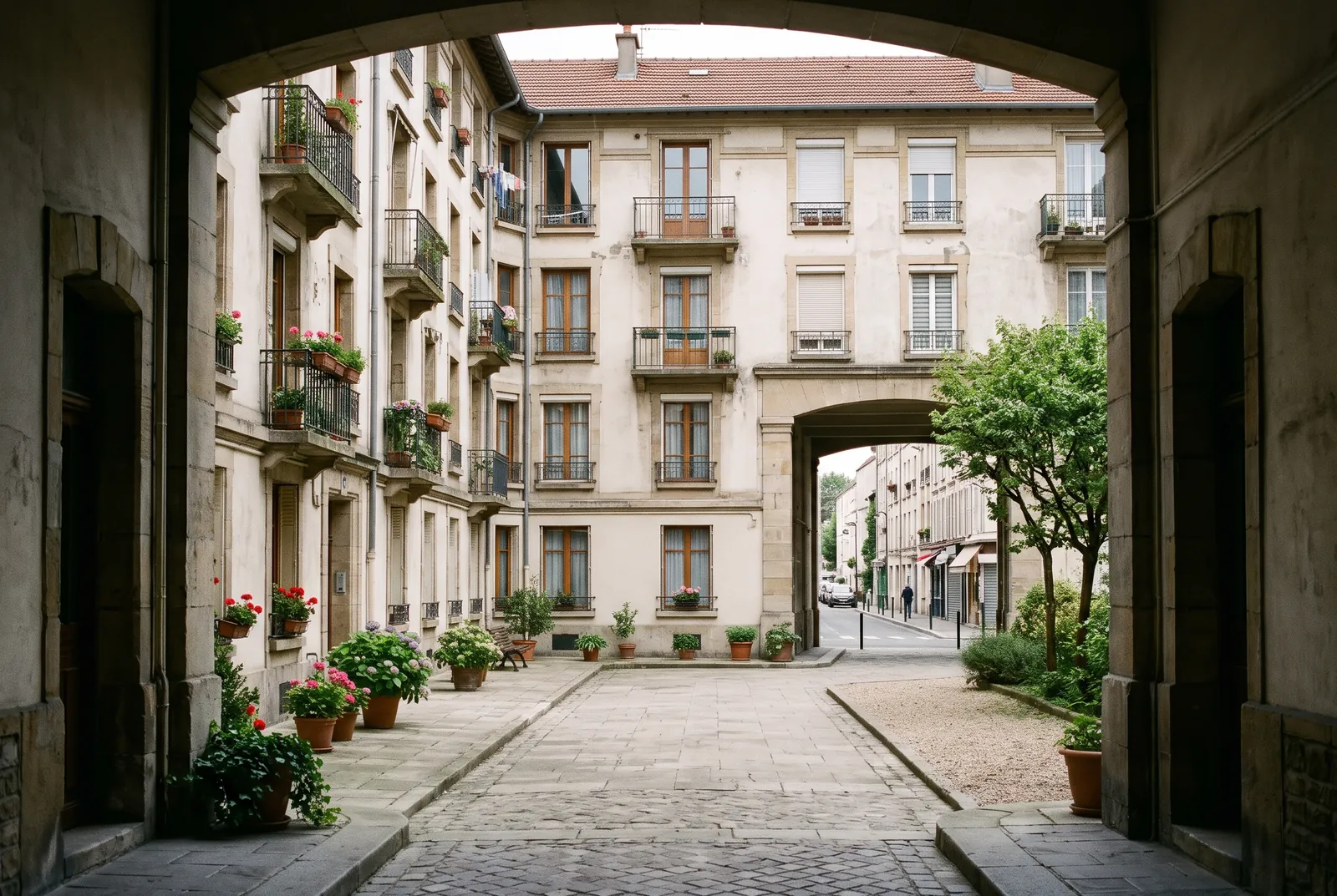 Cour intérieure d'un immeuble à Vitry
